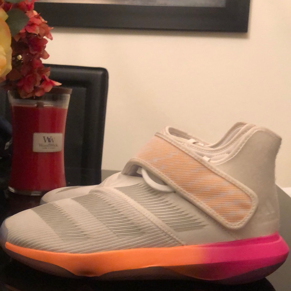 ADIDAS CLU HARDEN BASKETBALL SNEAKERS MENS SIZE 7